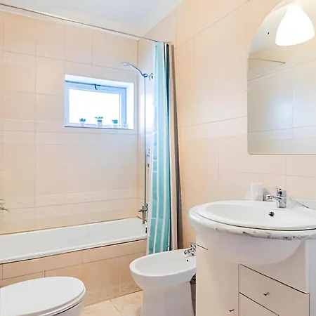 Stunning View By Bnbhost Apartamento