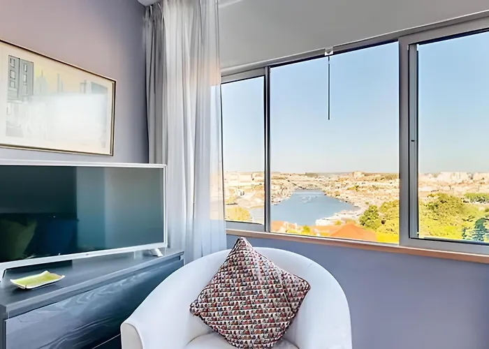 Stunning View By Bnbhost דירה *